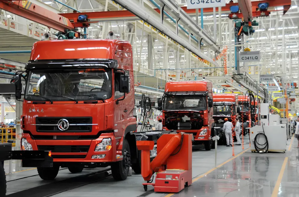 Завод Dongfeng по производству грузовых автомобилей